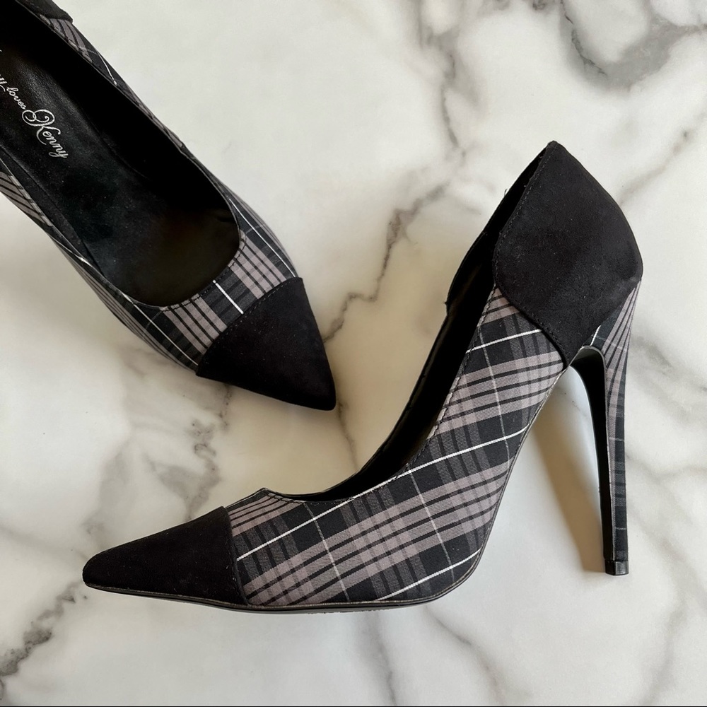 Penny loves Kenny Black plaid Pumps